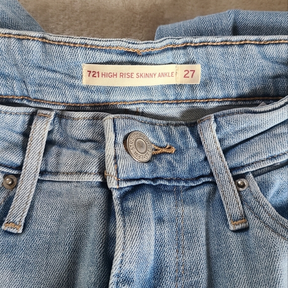 721 Levi's high rise skinny jeans - Picture 6 of 6